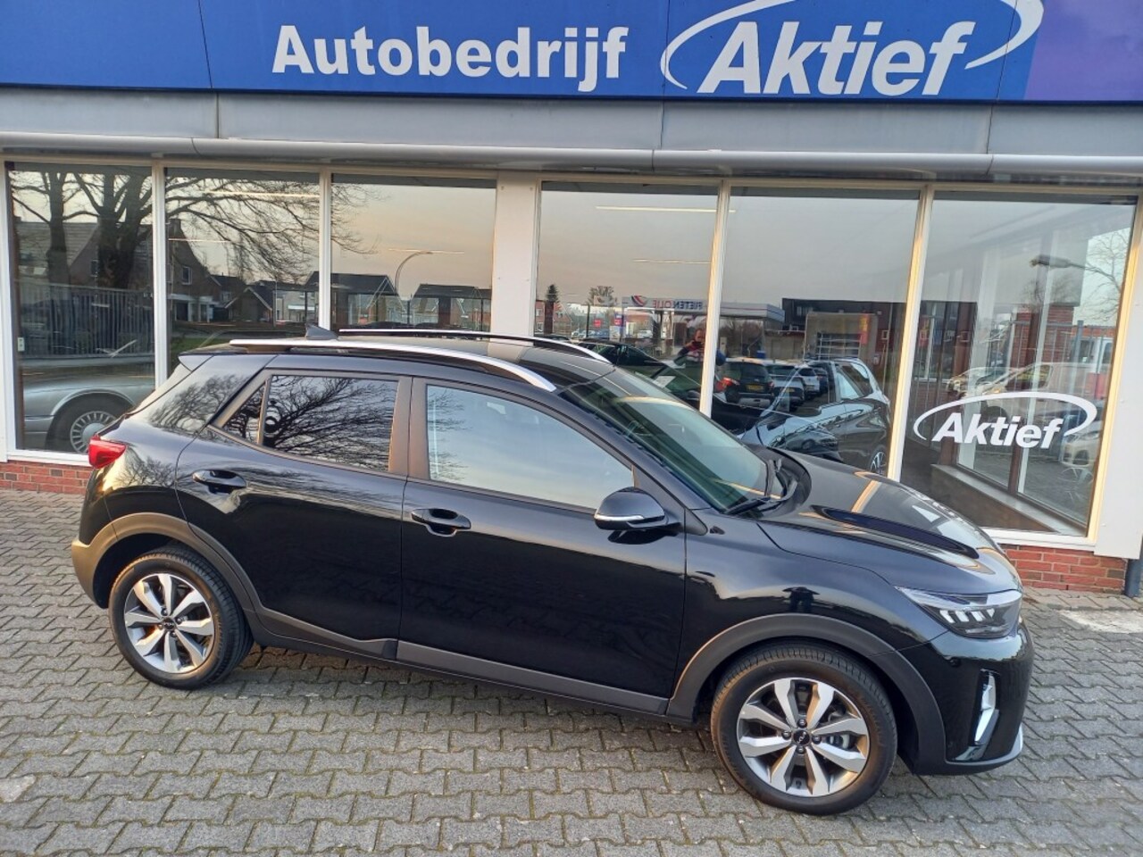 Kia Stonic - 1.0 T-GDi MHEV DynamicPlusLine 1.0 T-GDI MHEV DynamicPlusLine - AutoWereld.nl