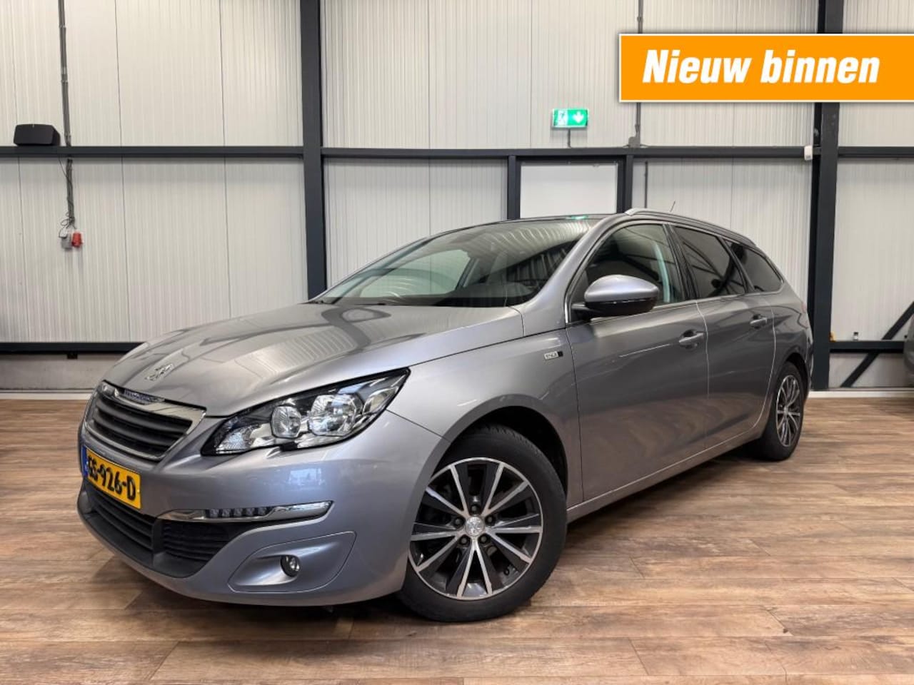 Peugeot 308 - SW 1.2 PureTech Style / PANO / CRUISE / CLIMA / NAVI / PDC / - AutoWereld.nl