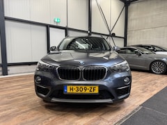 BMW X1 - sDrive 18i Centennial Executive / AUTOMAAT / NAVI / PDC /