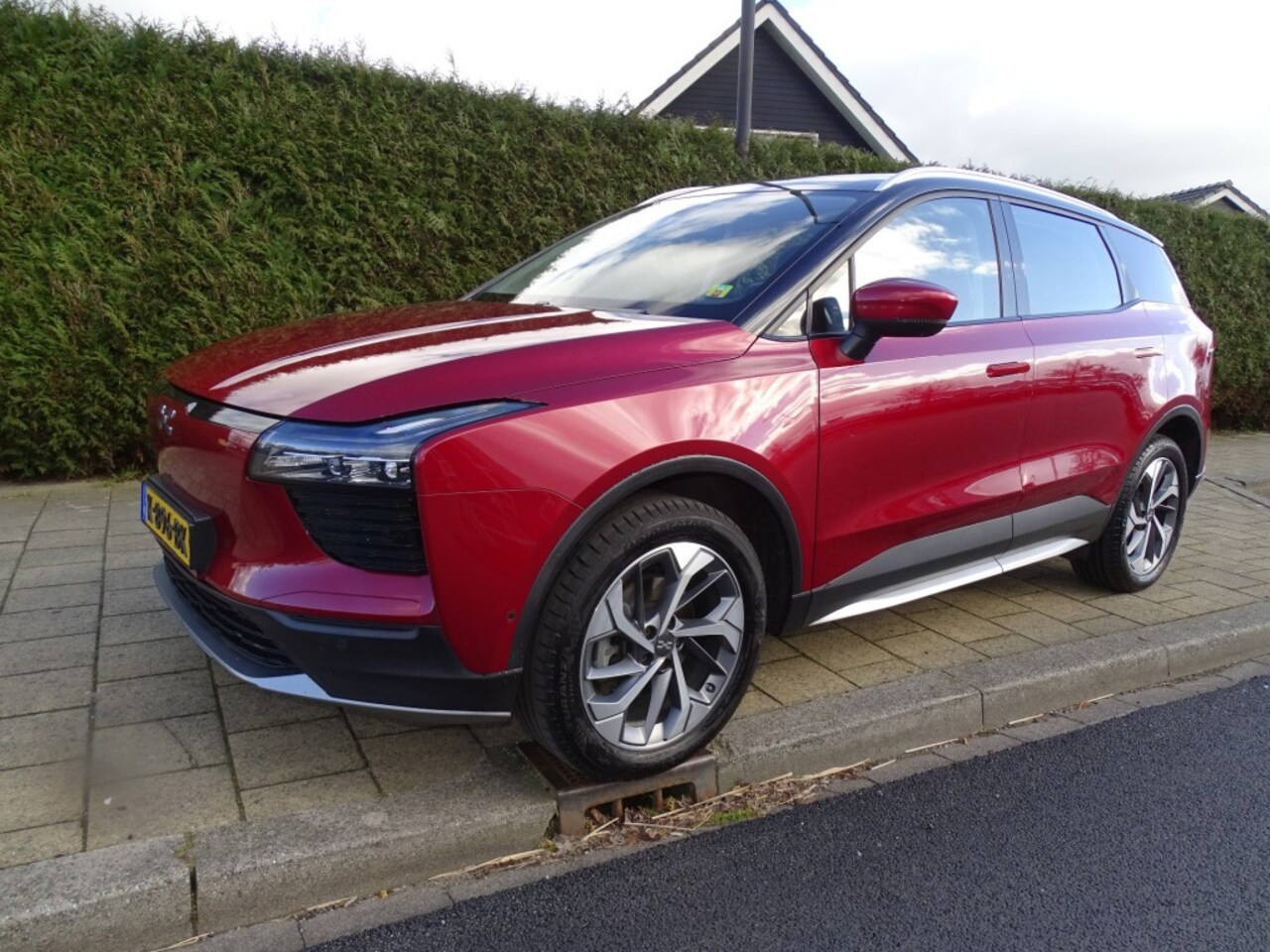 Aiways U5 - AIWAYS U5 SHOWROOM-63 KWh -Carplay-360 Camera-Leer-Clima-Navi - AutoWereld.nl