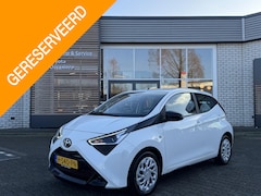 Toyota Aygo X - X-PLAY NL-AUTO ALL-SEASON AIRCO BLUETOOTH CAMERA EL-RAMEN/SPIEGELS APPLE/ANDROID
