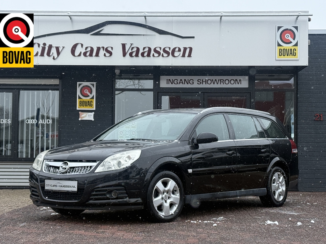 Opel Vectra Wagon - 2.2-16V Business org nl auto nap logisch climate ctr cruise ctr radio CD trekhaak - AutoWereld.nl