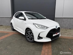 Toyota Yaris - 1.5 Hybrid Dynamic -- Automaat -- Apple Carplay