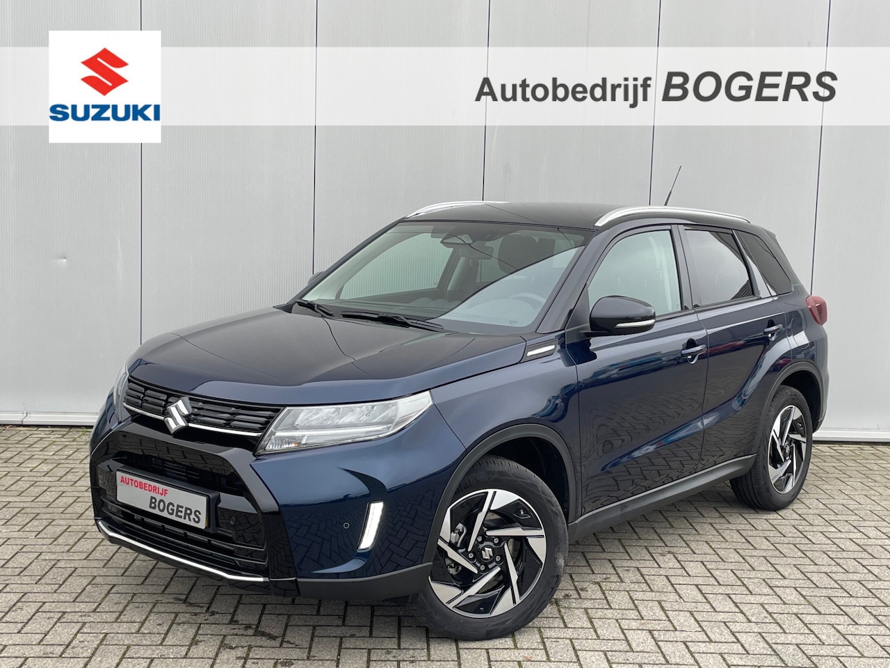 Suzuki Vitara - 1.4 Boosterjet Style Smart Hybrid Navigatie, Climate Control, Adaptive Cruise Control, 17" - AutoWereld.nl