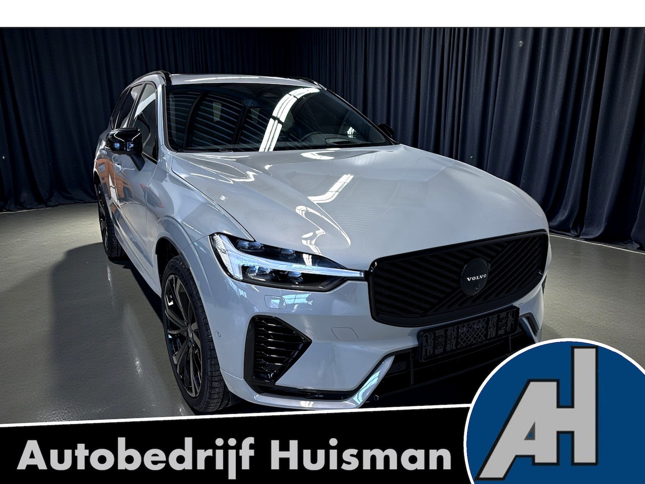 Volvo XC60 - 2.0 T8 AWD 335kW/456pk Aut8 MJ2026 Plug-in hybrid Ultra Black Edition HARMAN/KARDON + PANO - AutoWereld.nl