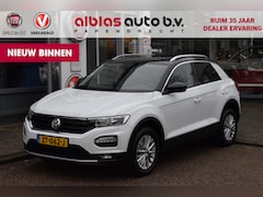 Volkswagen T-Roc - 1.0 TSI Style|Trekhaak|ACC|Cam.|Carplay|