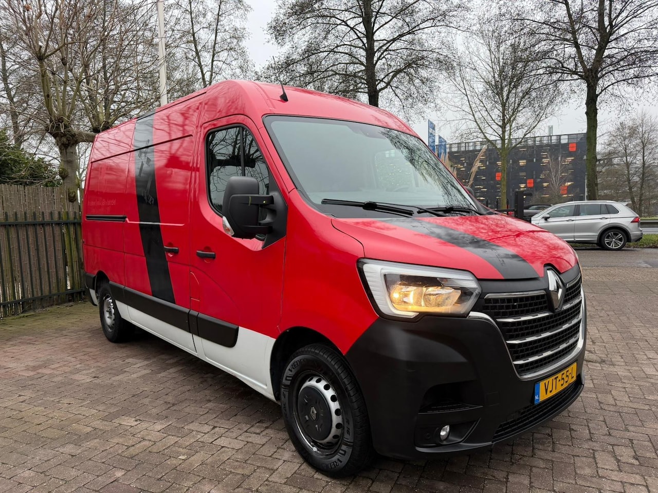 Renault Master - T35 2.3 dCi135 L2H3 3Pers Camera Glasrek Clima Cruise-con - AutoWereld.nl
