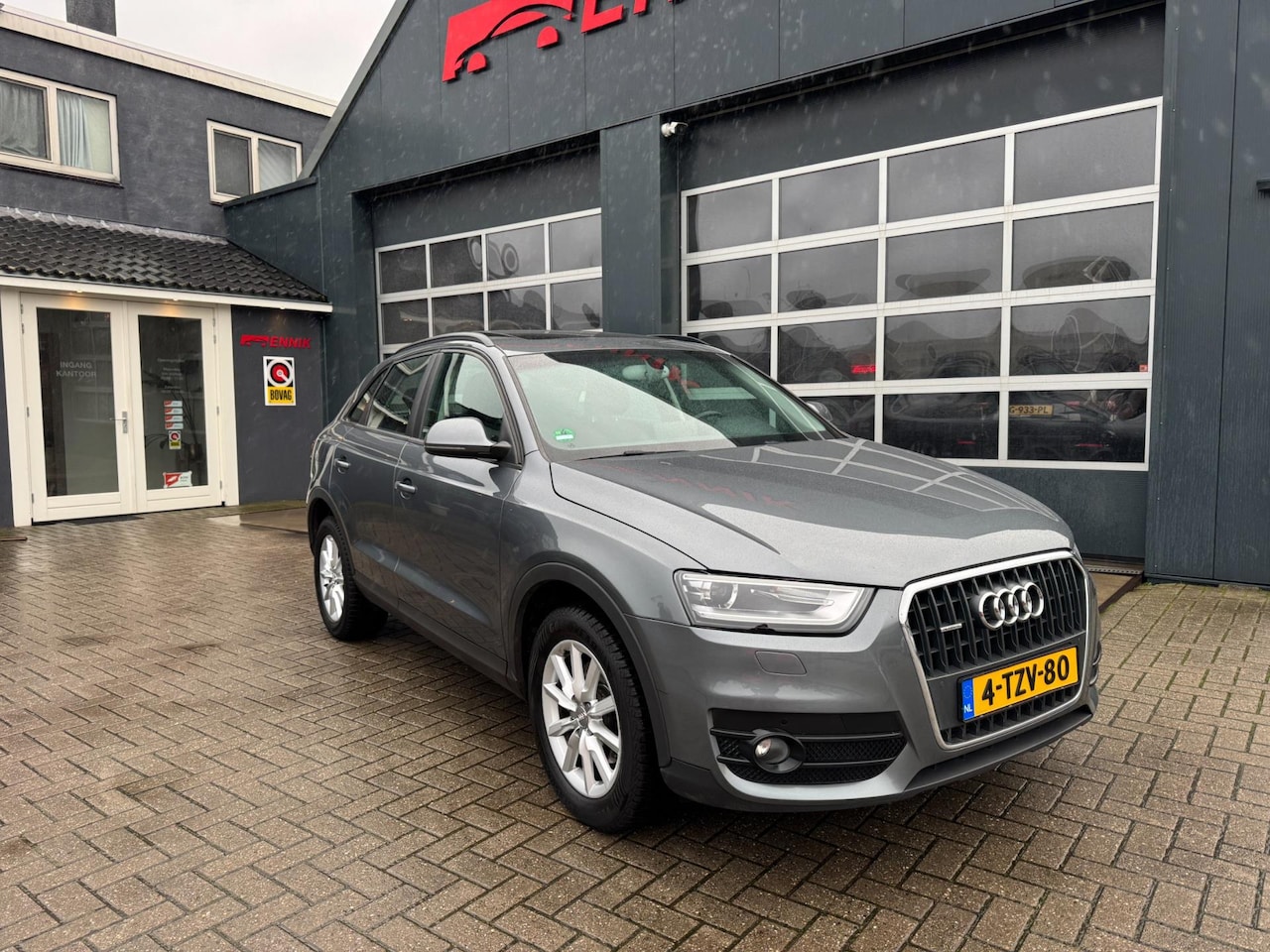 Audi Q3 - 2.0 TFSI quattro Pro Line S / Pano / Trekhaak / Keyless / XenonLed / Stoelverw / Dealer au - AutoWereld.nl
