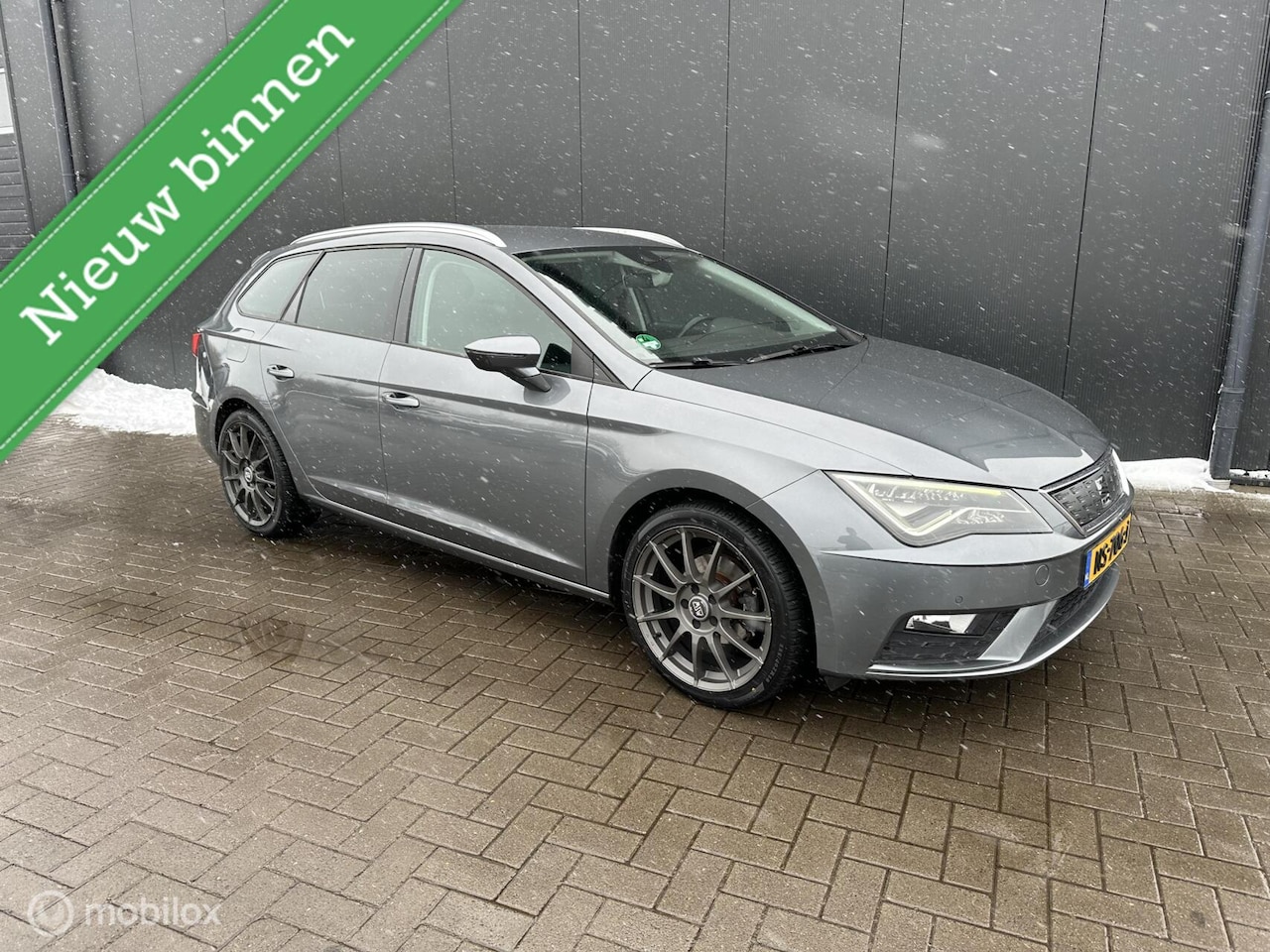 SEAT Leon ST - 1.0 TSI Style Business Intense Automaat! - AutoWereld.nl
