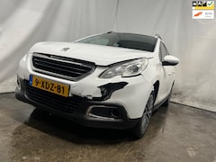 Peugeot 2008 - 1.2 VTi Active Pack Premium - Schade