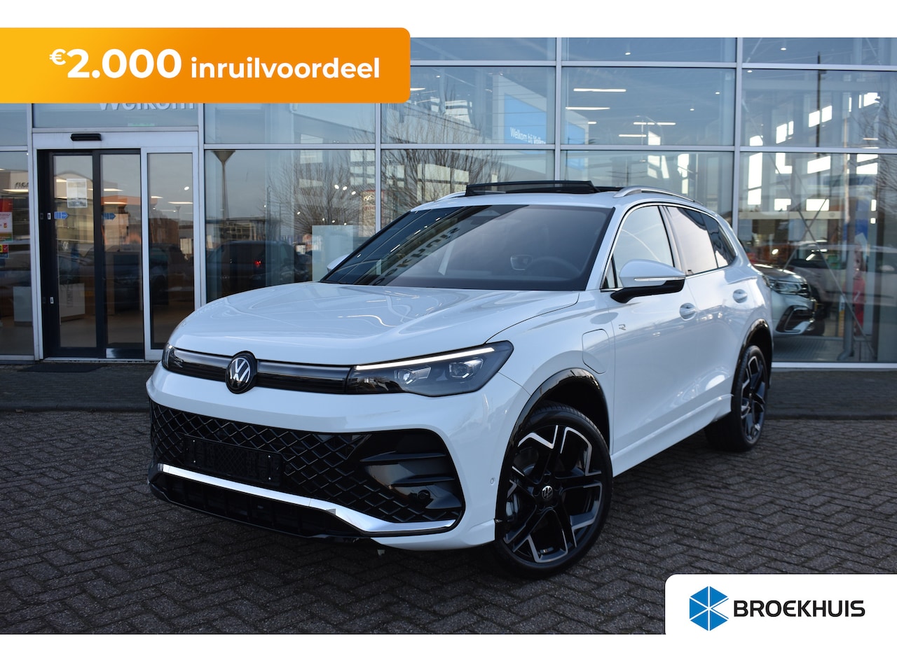 Volkswagen Tiguan - R-Line Edition - eHybrid Inclusief €2000,- inruilvoordeel | 'App-Connect' draadloze smartp - AutoWereld.nl