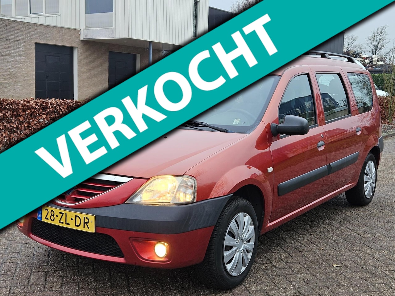 Dacia Logan MCV - 1.6 Lauréate 7p. 1.6 Lauréate 7p. NIEUWE APK - AutoWereld.nl