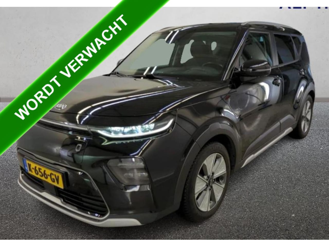 Kia e-Soul - 150kW / 64kWh Executive line / Leder / TV. DVD scherm A./ Pdc+Camera / Xenon / Navigatie / - AutoWereld.nl