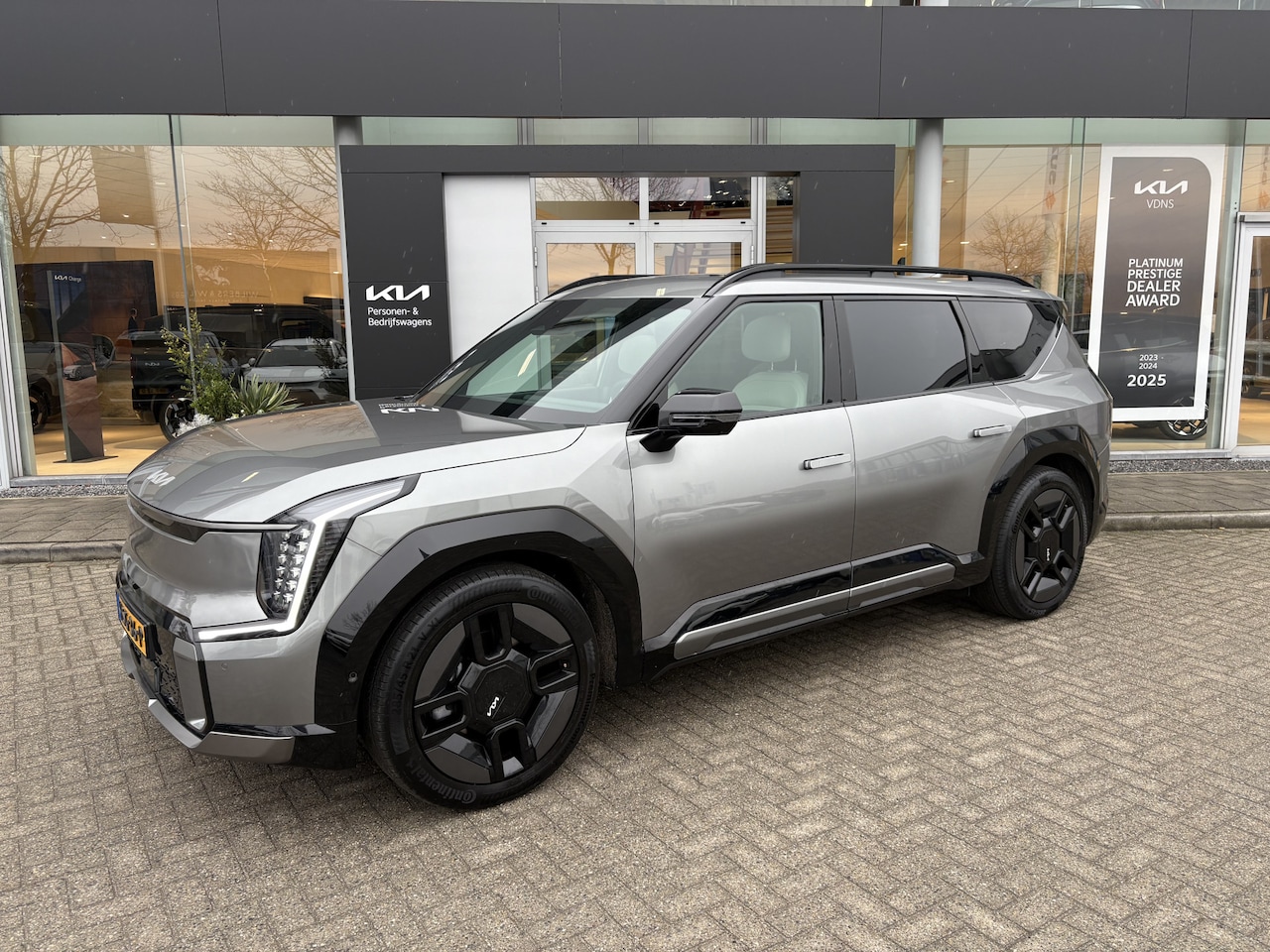 Kia EV9 - GT-Line AWD 6p. 99.8 kWh Info Roel 0492-588951 | Info roel@vdns-kia.nl info Roel 0492-5889 - AutoWereld.nl