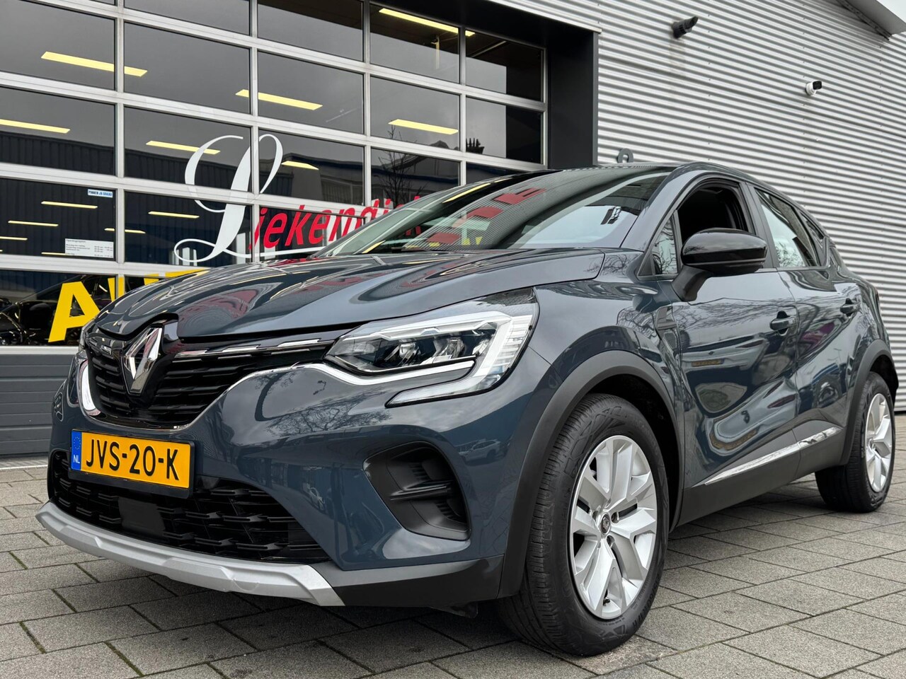 Renault Captur - 1.0 TCe 100 Zen - 49.000 KM I Apple CarPlay / Navigatie I Airco I Comfort pakket I Dealer - AutoWereld.nl