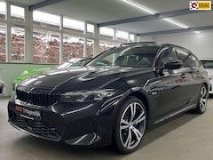 BMW 3-serie Touring - 330e xDrive Facelift M-sport pano trekh leder 19"