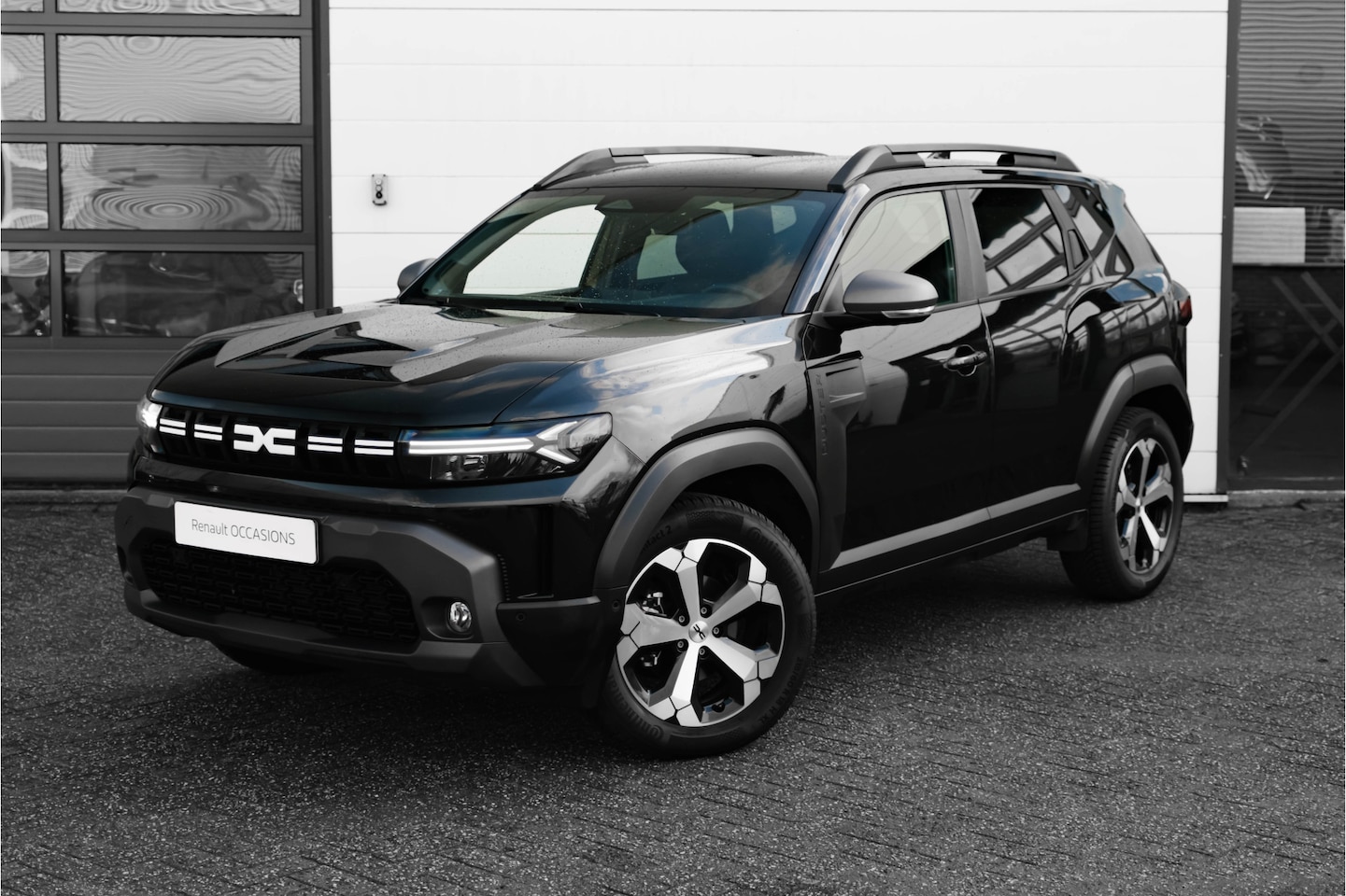 Dacia Duster - 1.6 AUT Full Hybrid 140 PK Journey |  Afneembare trekhaak | 4 seizoensbanden | Pack winter - AutoWereld.nl