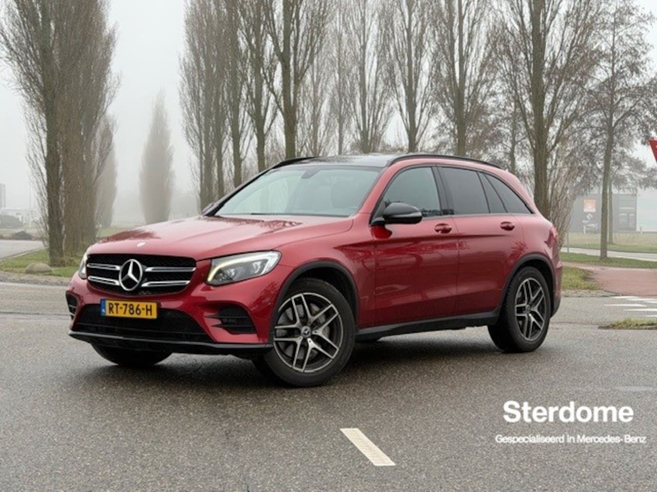 Mercedes-Benz GLC-klasse - 250 d 4MATIC AMG l Panoramadak l Trekhaak l Stoelverwarming I Camera I - AutoWereld.nl