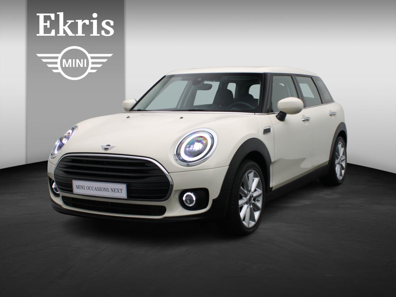 MINI Clubman - One Business Edition + Classic + Sportstoelen + LED Koplampen + DAB + 17'' - AutoWereld.nl