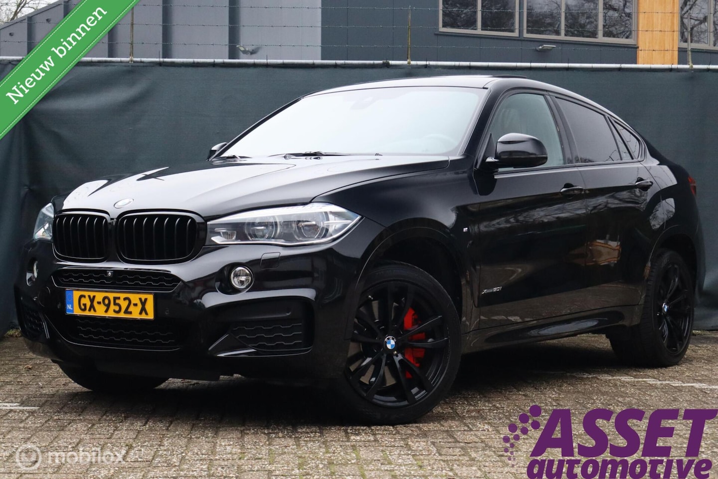 BMW X6 - xDrive50i V8 High Executive M-Sport | pano | trekhaak - AutoWereld.nl
