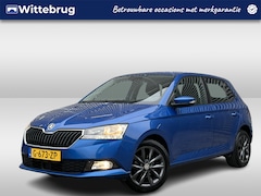 Skoda Fabia - 1.0 TSI 95PK Business Edition / Parkeersensoren Achter / 16" LMV / App-Connect / Cruise Co