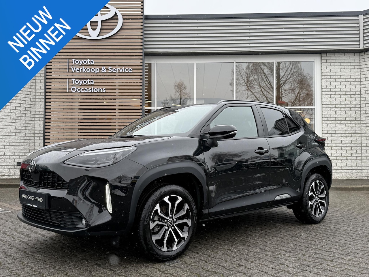 Toyota Yaris Cross - 1.5 Hybrid 115 First Edition NAVI KEYLESS STOEL/STUURVERW LM-VELGEN PARKCAMERA APPLE/ANDRO - AutoWereld.nl