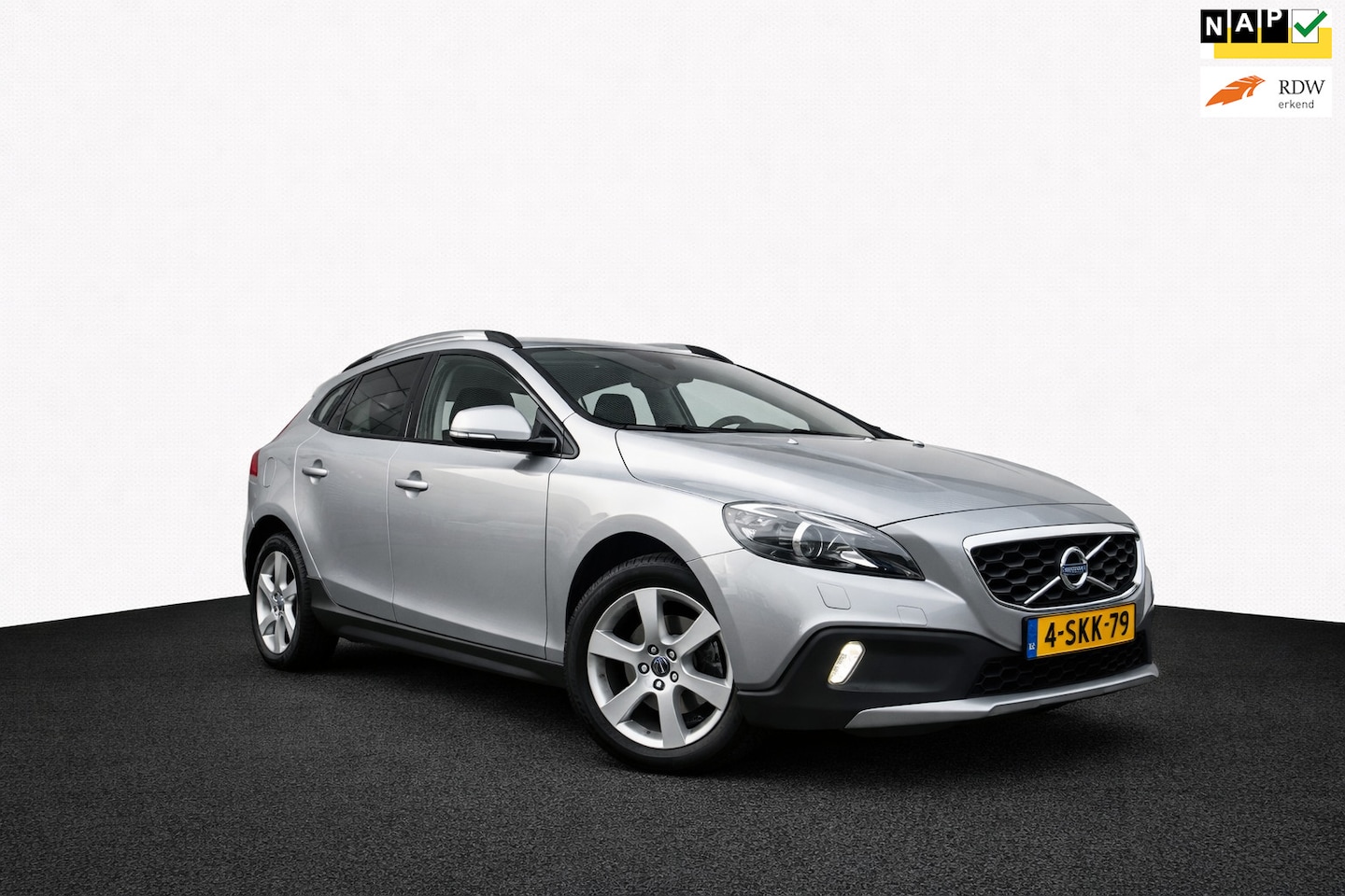 Volvo V40 Cross Country - 1.6 T4 Summum 1.6 T4 Summum - AutoWereld.nl