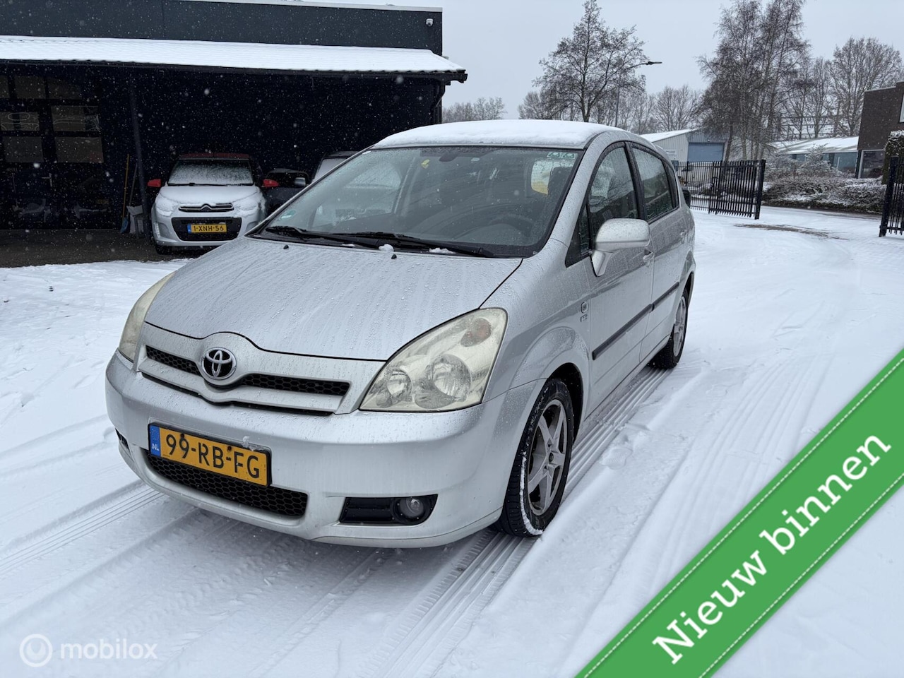 Toyota Corolla Verso - 1.8 VVT-i Sol CRUISE / CLIMA / TR.HAAK / LMV / - AutoWereld.nl