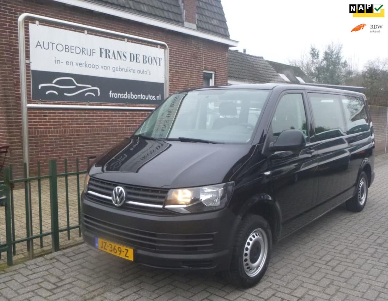 Volkswagen Transporter Kombi - 2.0 TDI L2H1 AIRCO 9 PERSOONS NETTE BUS € 12.000 EX BTW - AutoWereld.nl