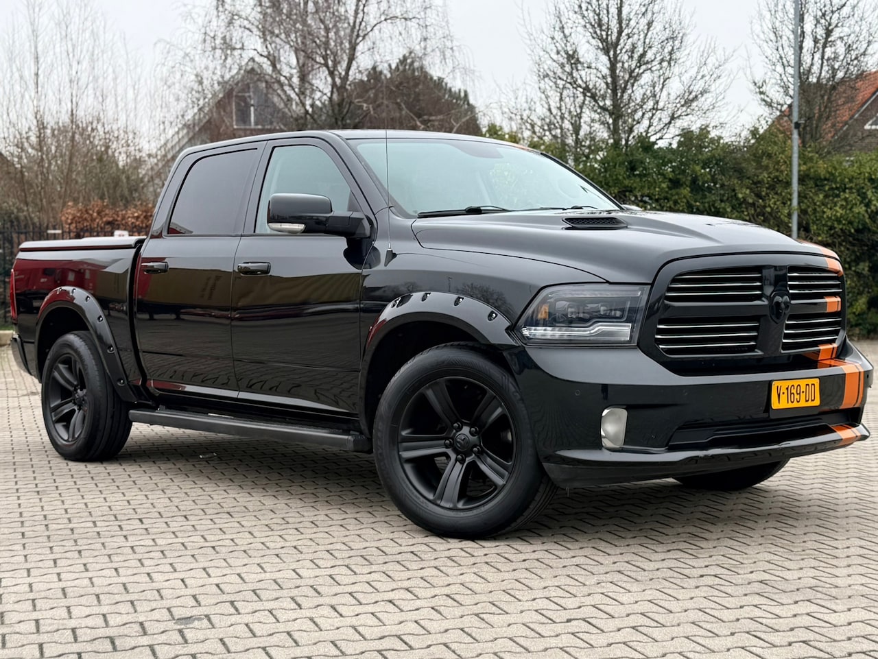 Dodge Ram 1500 - 5.7 V8 Quad Cab 6'4 Leer - AutoWereld.nl