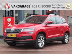 Skoda Karoq - 1.5 TSI *Business* | Carplay | Adaptive Cruise & Climate Control | Camera | Stoel & Stuur