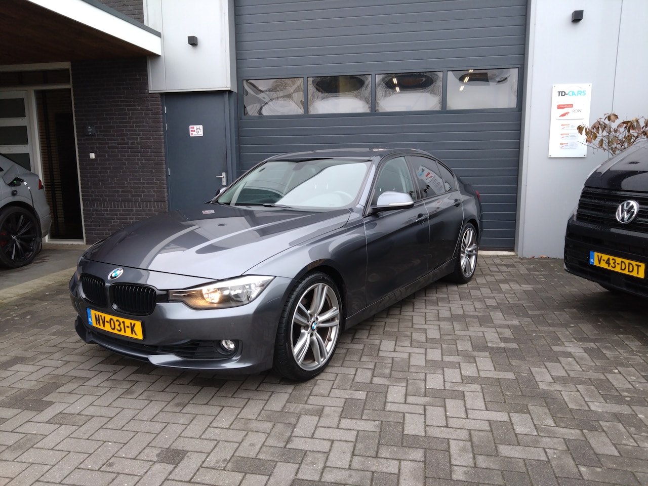BMW 328I