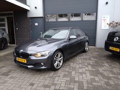 BMW 3-serie - 328i M Sport High Executive