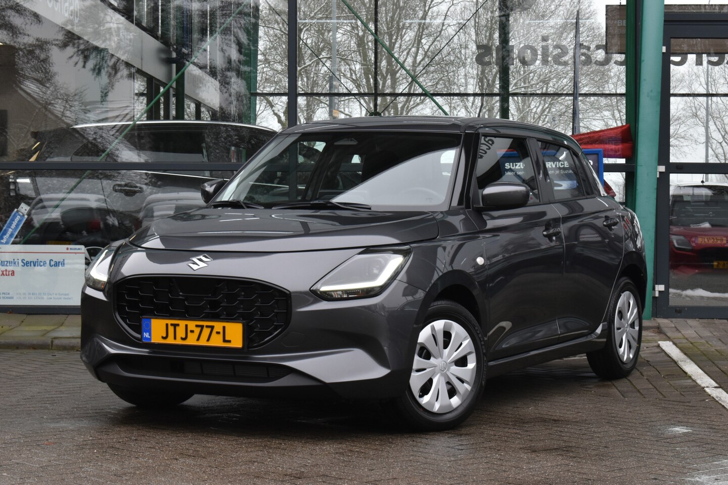 Suzuki Swift - 1.2 Comfort Smart Hybrid | Achteruitrijcamera | Cruise Control | Nieuw op kenteken | - AutoWereld.nl