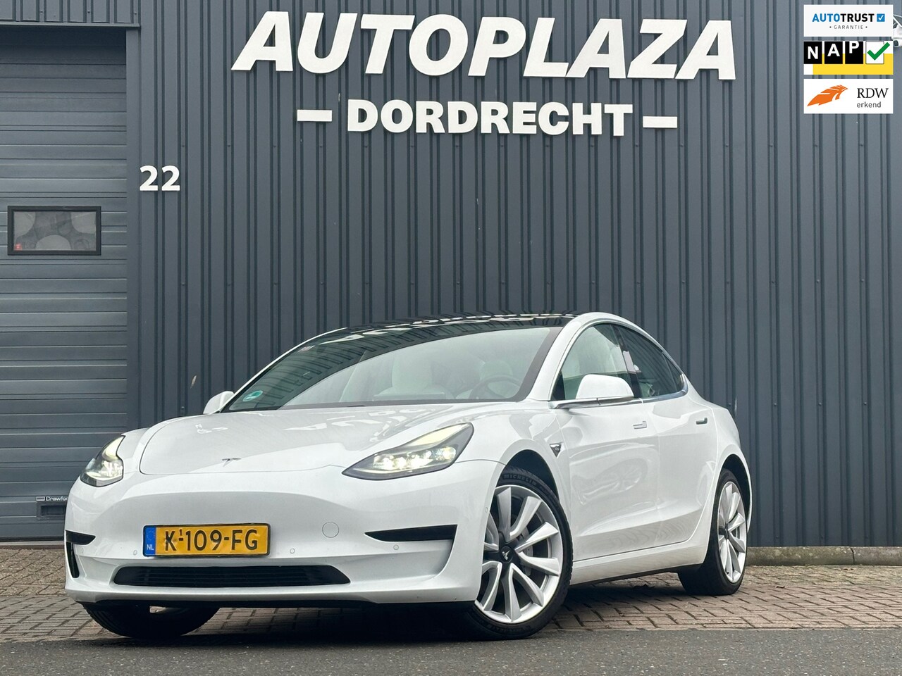 Tesla Model 3 - Standard RWD Plus 60 kWh SOH 89% - AutoWereld.nl