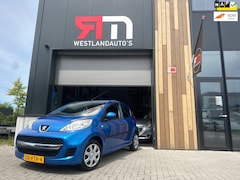 Peugeot 107 - 1.0-12V XS airco APPLE-CARPLAY Navi NW APK zuinig NAP 2 sleutels dealer-onderhouden/ PLAAT