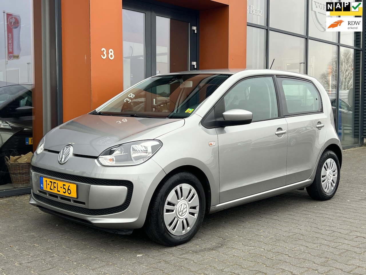 Volkswagen Up! - 1.0 move up! Airco|Isofix|El. ramen|APK 2027 - AutoWereld.nl