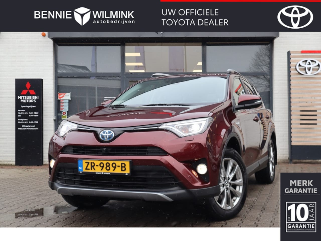 Toyota RAV4 - 2.5 Hybrid AWD Executive Trekhaak | Leder | Memory | Blindspot - AutoWereld.nl