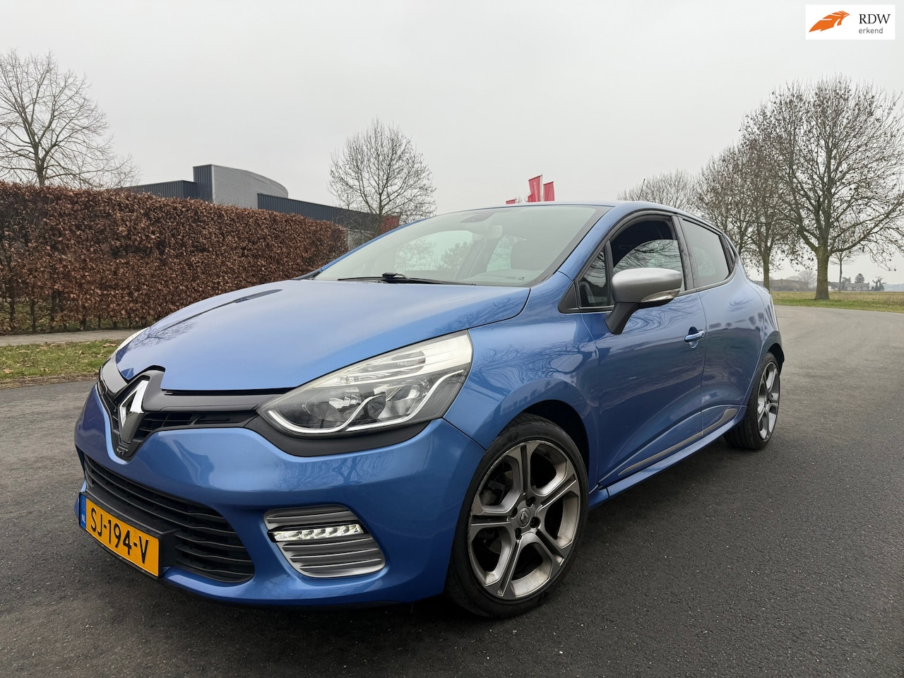 Renault Clio - 1.2 GT AUTOMAAT/APK/NAVI/CLIMA/CAMERA - AutoWereld.nl