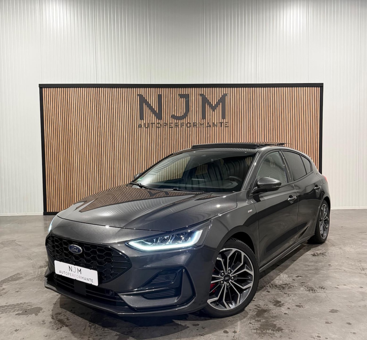 Ford Focus - 1.0 EcoBoost Hybrid ST Line X|Pano|Keyless|Automaat - AutoWereld.nl