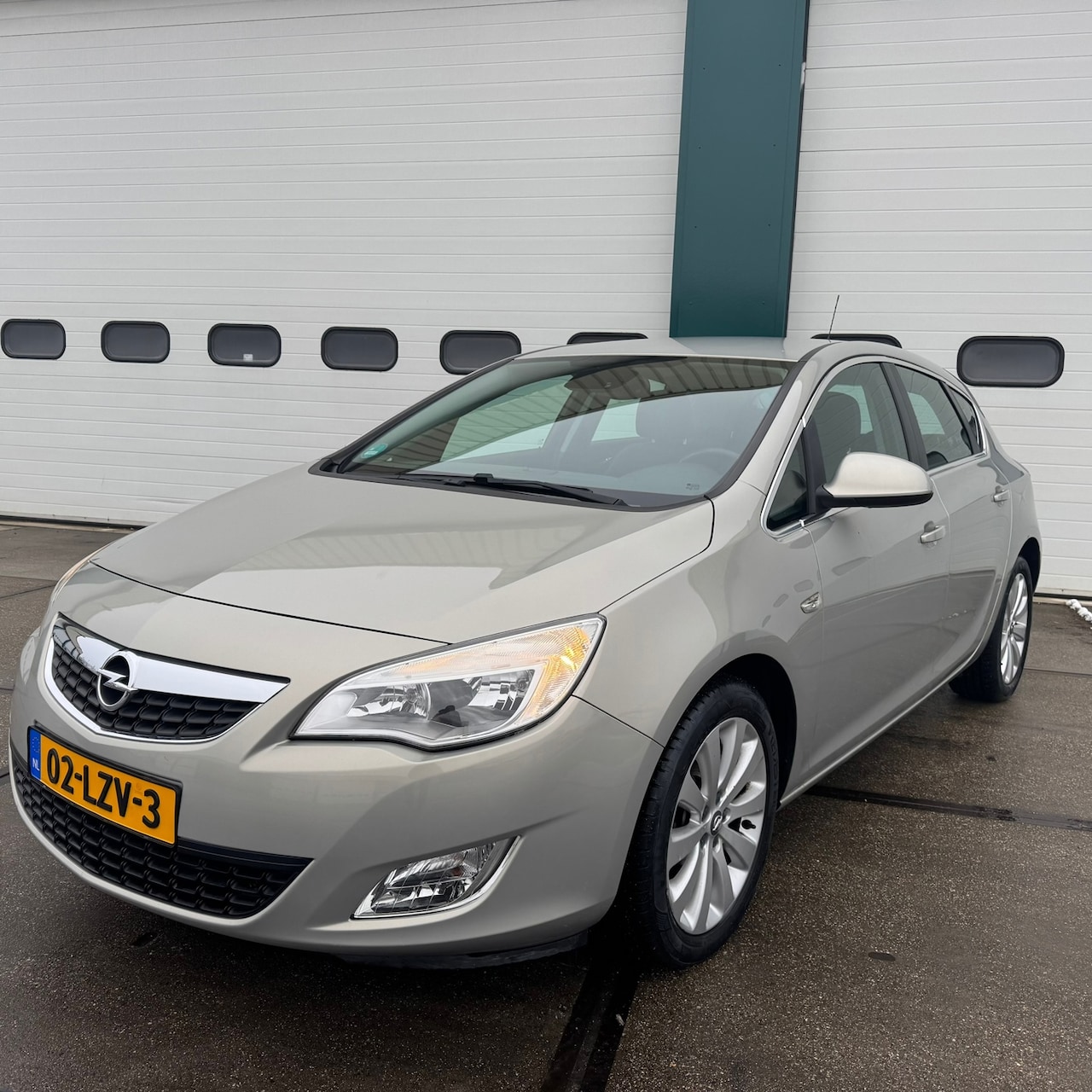 Opel Astra - 1.6 Cosmo Origin. 117.000Km ! Automaat ! - AutoWereld.nl