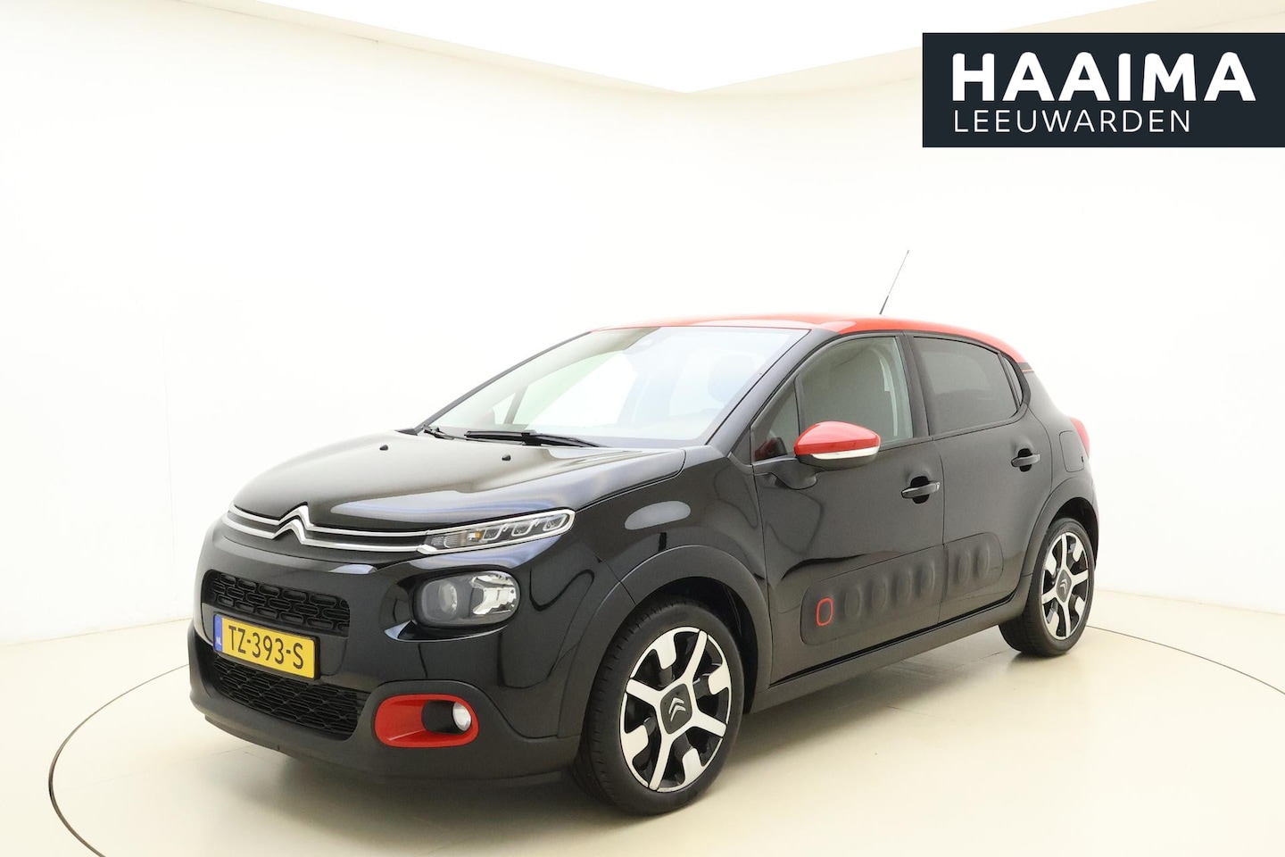Citroën C3 - 1.2 PureTech S&S Shine 110 PK | Navigatie | Camera | Parkeersensoren | Extra getint glas | - AutoWereld.nl
