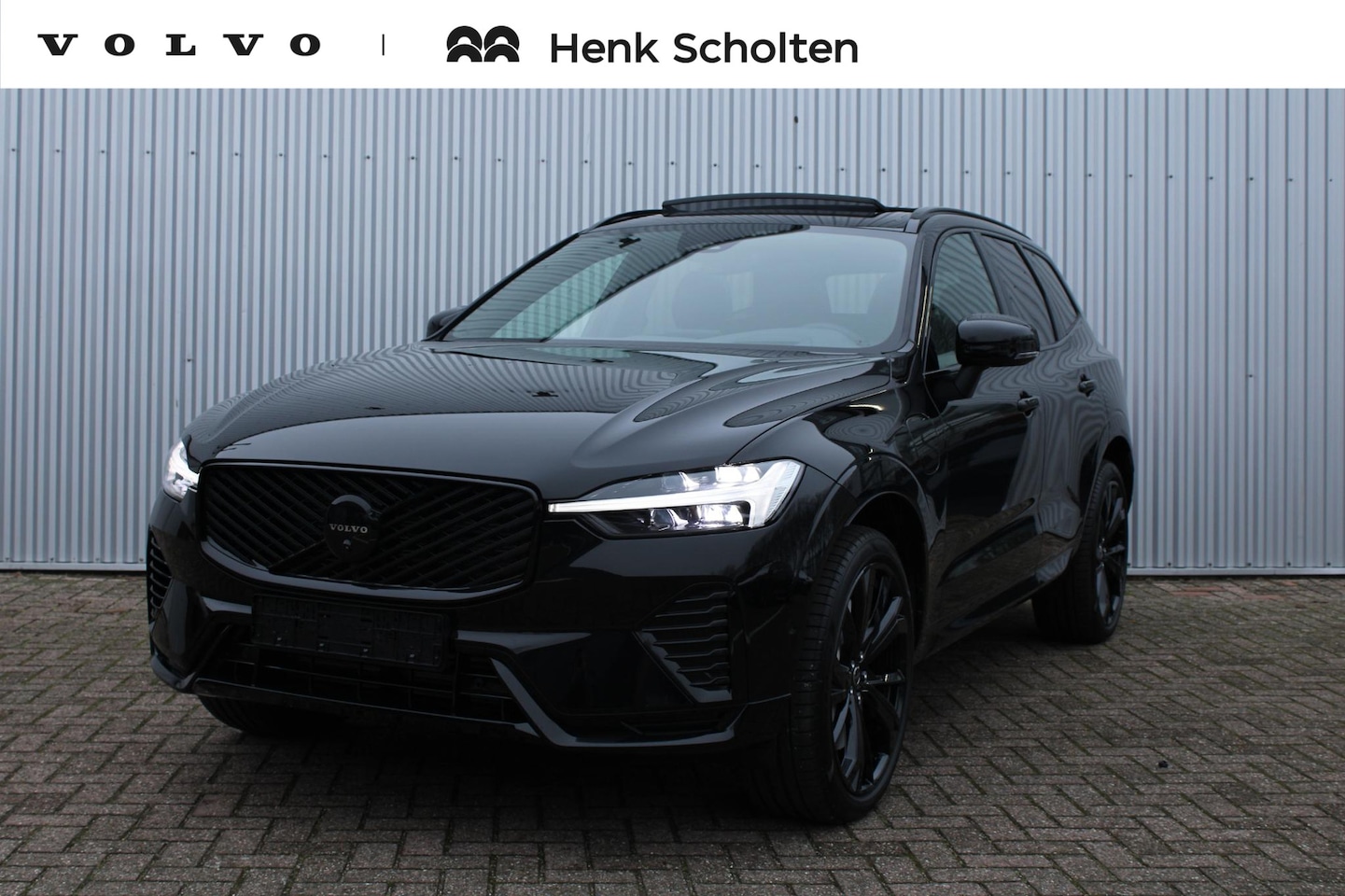 Volvo XC60 - 2.0 T6 Plug-in hybrid AWD Plus Black Edition | Panorama dak | Luchtvering | 360" Camera | - AutoWereld.nl