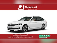 BMW 5-serie Touring - 530e Luxury Line - Trekhaak - Comforstoelen - Getinte Ruiten - High Beam Assistant - Hifi