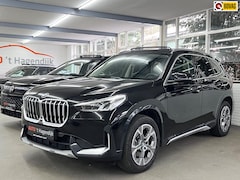 BMW X1 - SDrive20i pano trekh leder 1EIG nieuwstaat