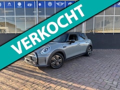 MINI Cooper - 1.5 Essential *CAMERA + STOELVERW + NAVI + PDC + CARPLAY