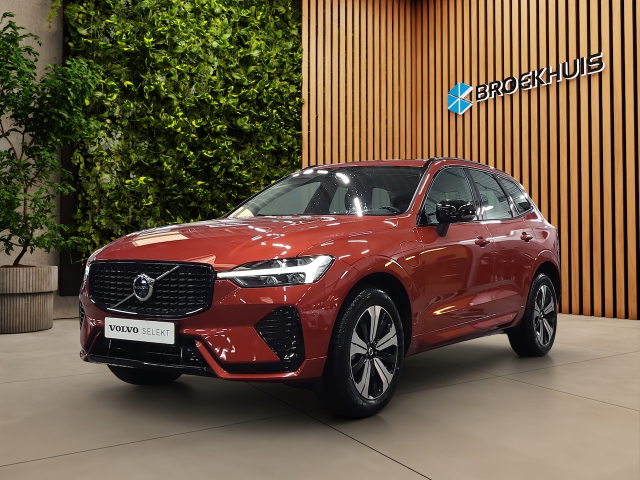 Volvo XC60 - 2.0 T6 Plug-in hybrid AWD Plus Dark | Trekhaak | 360 Camera | Panoramadak | Memory | Pilot - AutoWereld.nl