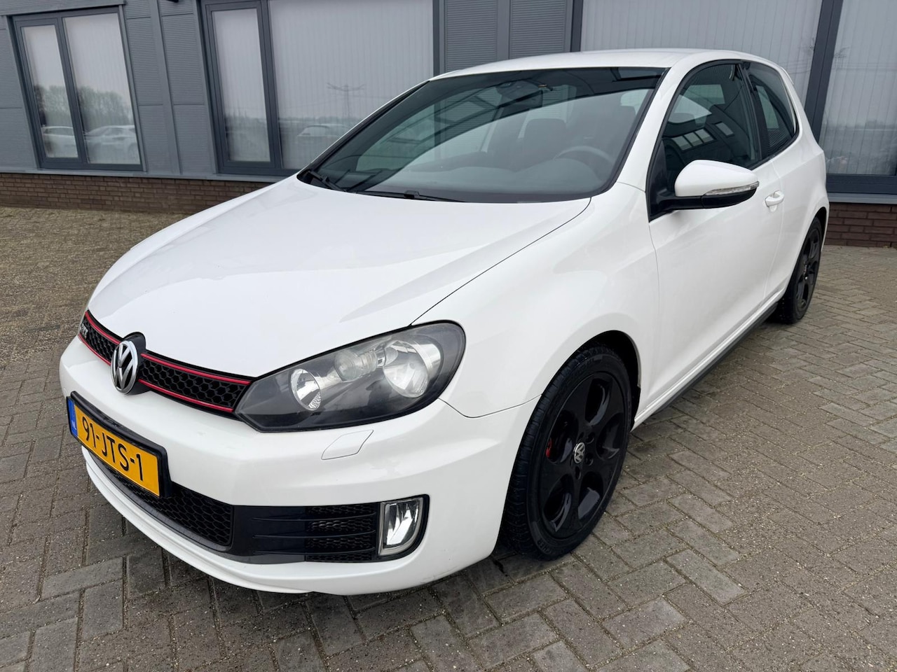 Volkswagen Golf - 2.0 GTI // Org nl. Auto // Navi // Clima // stoelverwarming // - AutoWereld.nl