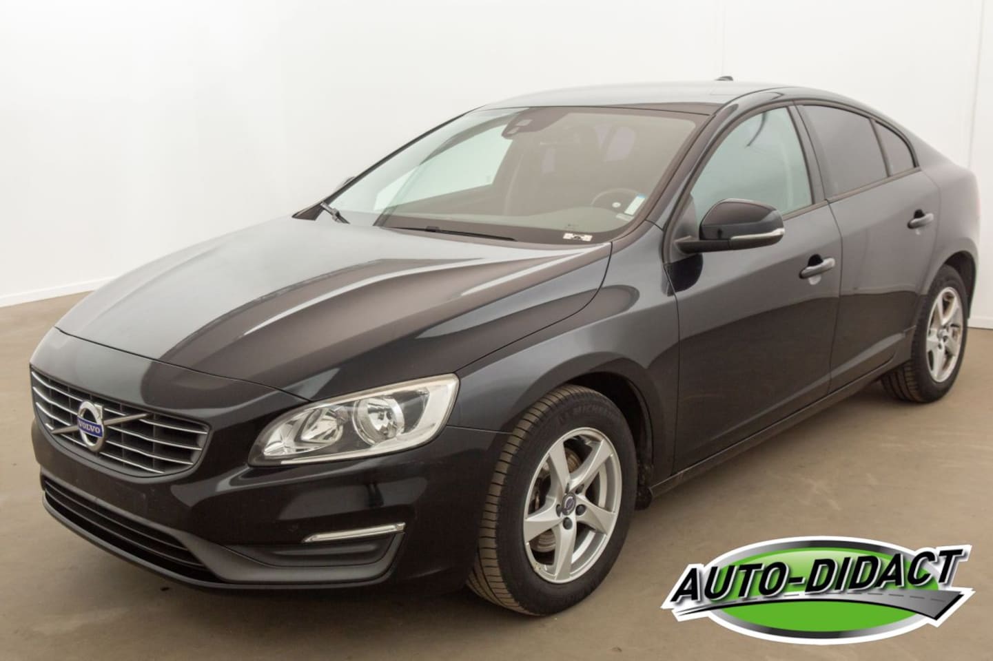 Volvo S60 - S-60 1.6 AT Kinetic 58.185 km Navi Clima - AutoWereld.nl