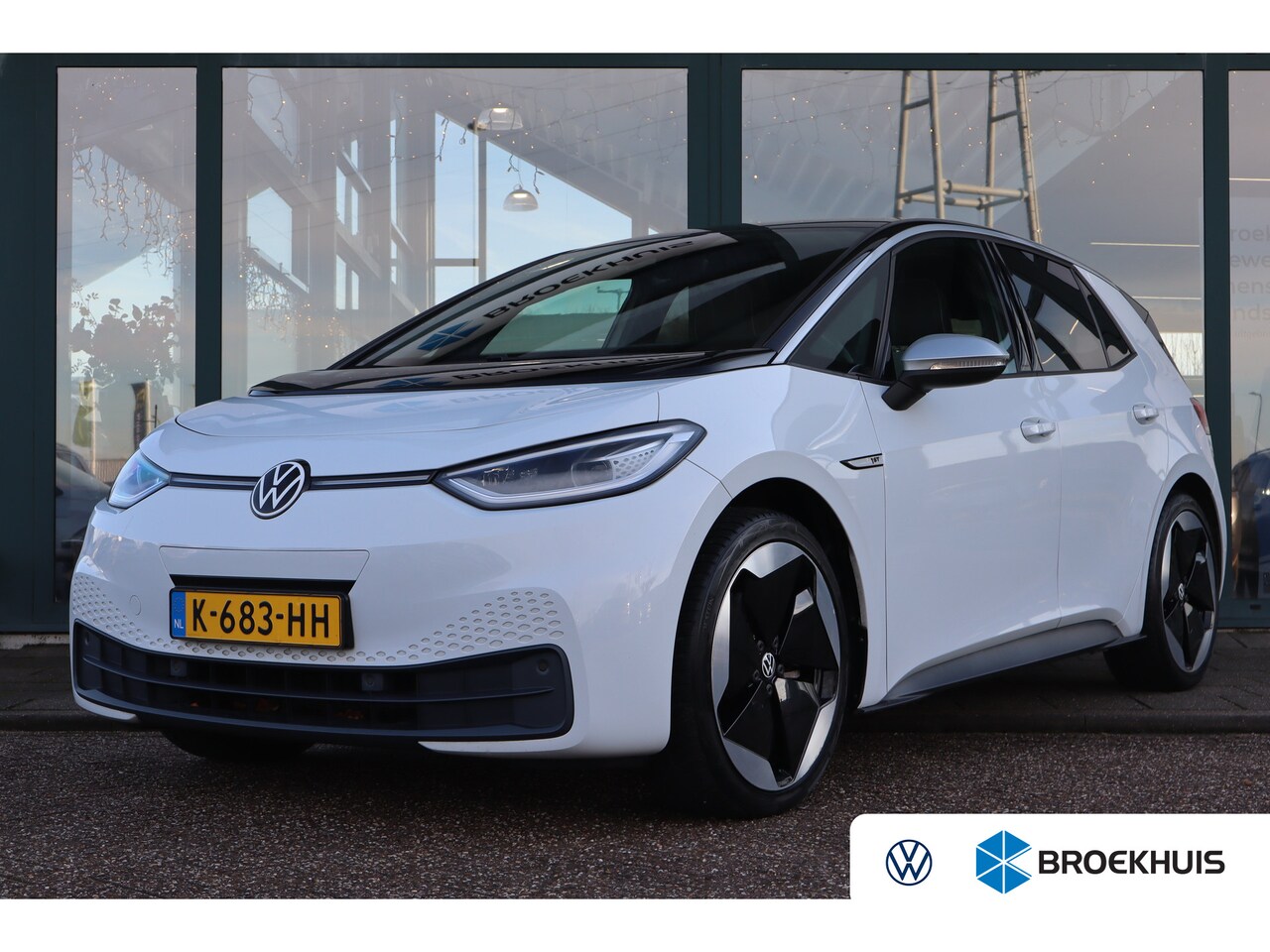 Volkswagen ID.3 - First Max 58 kWh 204PK | Achteruitrijcamera | Dodehoek detectie | Keyless entry - AutoWereld.nl